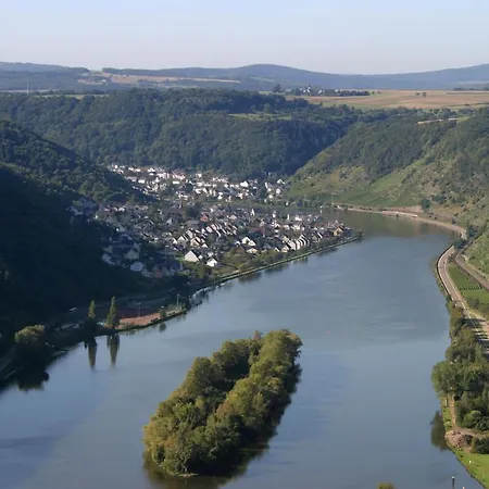 Unter Dem Schild * Oberfell